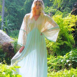CHIO di Stefania Kaftan blue gold eyelet lace XS